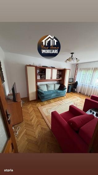 Apartament cu 2 camere decomandat în Rovine