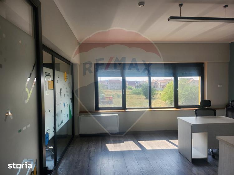 Spațiu comercial, de 23 mp, în Salca