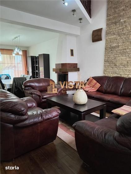 Casă cu 5 camere cu Teren 425 Mp în Florilor