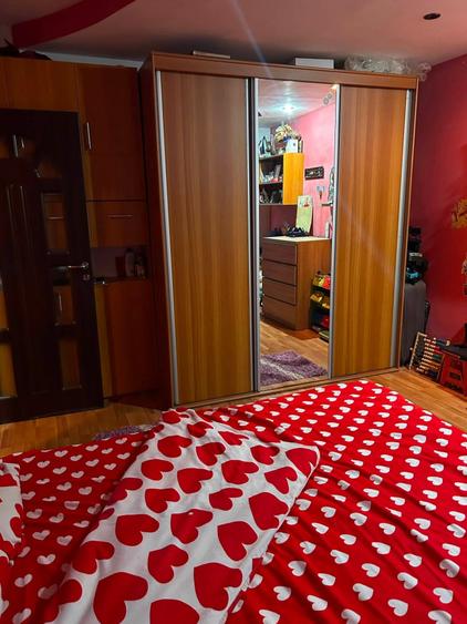 Apartament cu 2 camere decomandat, mobilat în Florești