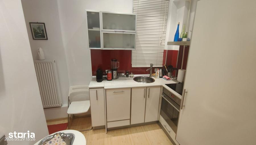 Apartament cu 3 camere decomandat în Cișmigiu