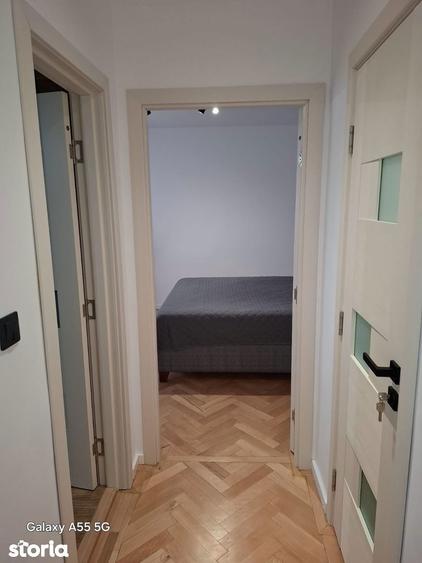 Apartament cu 2 camere semidecomandat în Centrul Civic