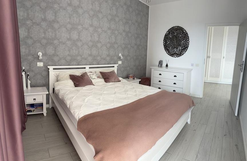 Apartament cu 2 camere, mobilat în Central