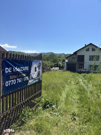 Casă cu 6 camere cu Teren 2147 Mp în Cetățeni
