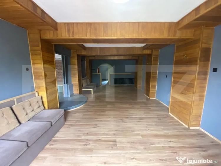Spațiu comercial, de 377 mp, în 1 Mai
