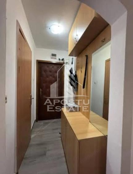 Apartament cu 2 camere semidecomandat în Fratelia