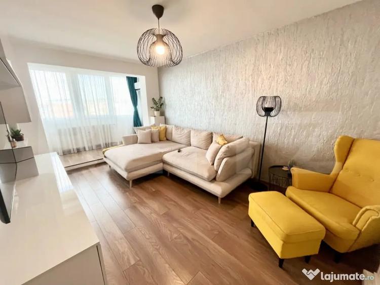 Apartament cu 3 camere decomandat în Dacia