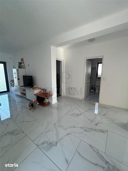 Casă cu 3 camere cu Teren 300 Mp în Sânmihaiu Român