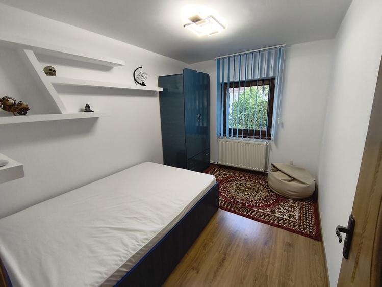 Apartament cu 4 camere decomandat în Dorobanți
