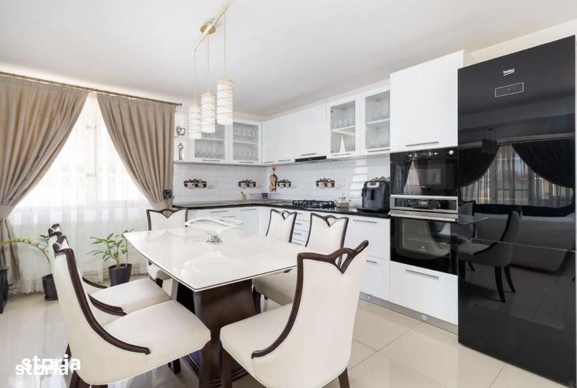 Casă cu 4 camere cu Teren 400 Mp în Sânmartin