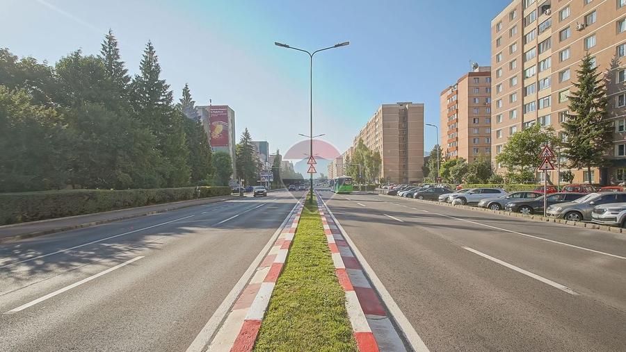 Spațiu comercial, de 68 mp, în Astra