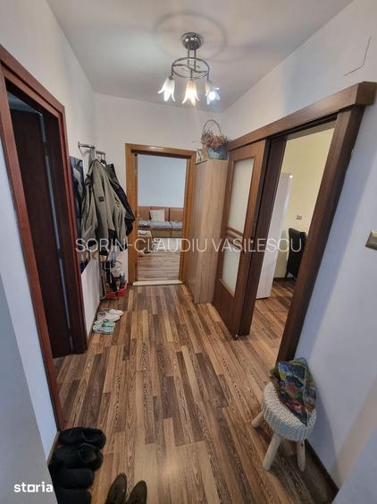 Faleza nord-apartament 4 camere et 1 cu gaze