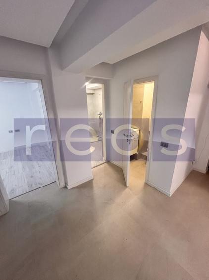 Apartament cu 3 camere decomandat, mobilat în Decebal