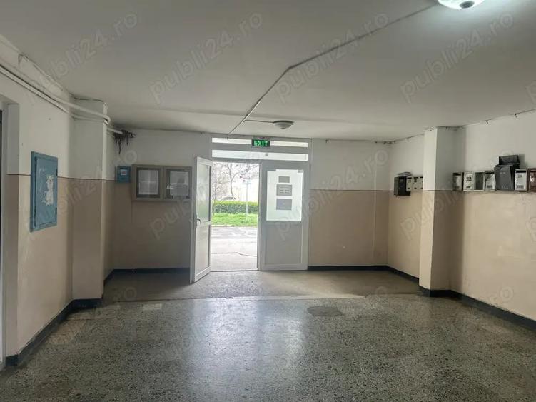 Apartament cu 2 camere decomandat în Olimp