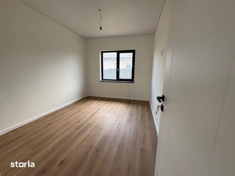 Locuinta premium! Casa single,4 camere,2 bai,teren 450mp,view superb! - 3
