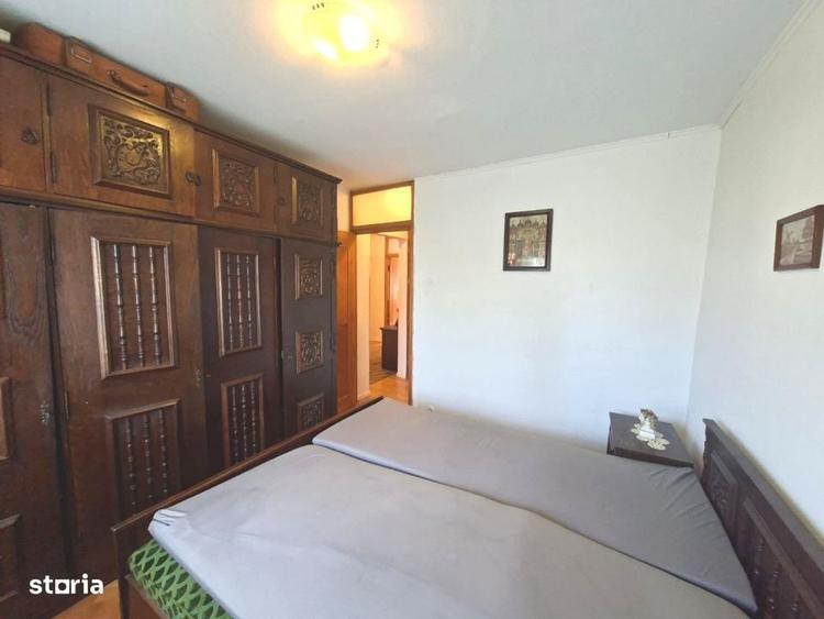 Apartament cu 3 camere decomandat în Calea Dumbrăvii