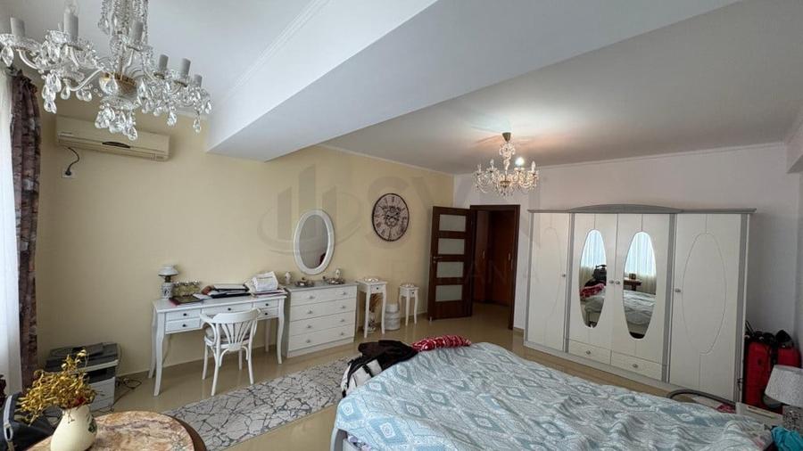 Apartament cu 2 camere decomandat în Dorobanți