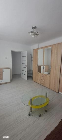 Apartament cu 2 camere decomandat în Șerbănești