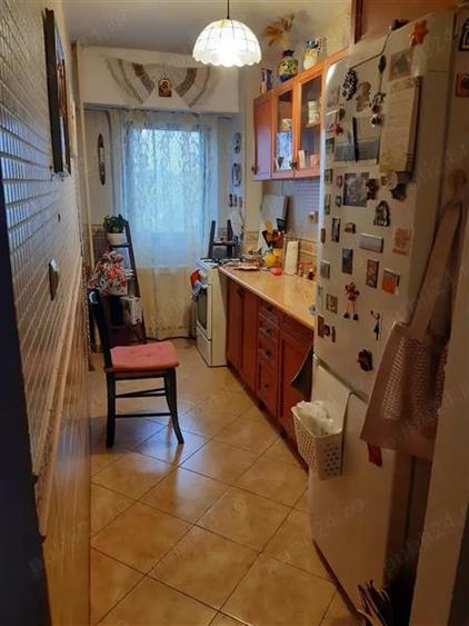 Garsonieră decomandată în Tei