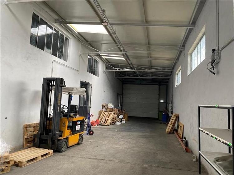Spațiu industrial, de 1,050 mp, în Jilava