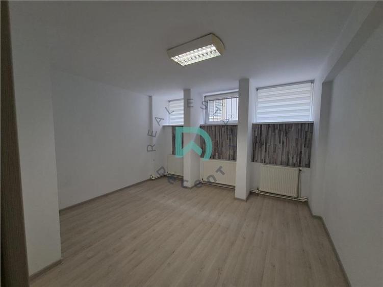 Apartament cu 2 camere decomandat în Blumăna