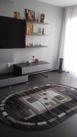 Apartament cu 2 camere decomandat în Obor