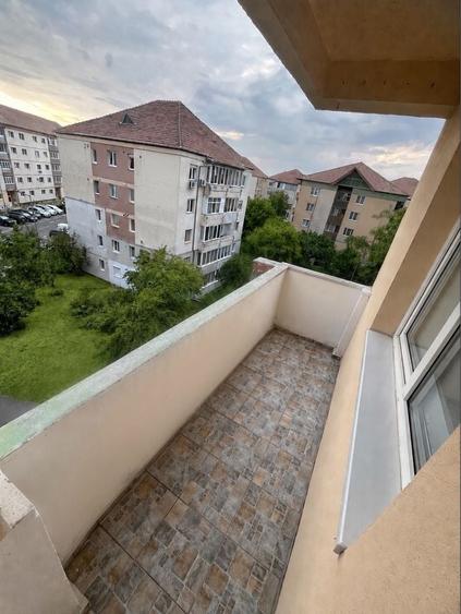 Apartament cu 2 camere decomandat în Ștrand