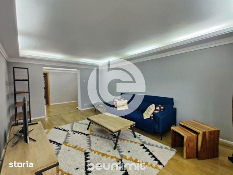 Apartament cu 3 camere decomandat, mobilat în Central