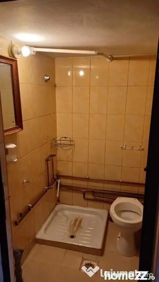 Casă cu 4 camere cu Canalizare în Granit