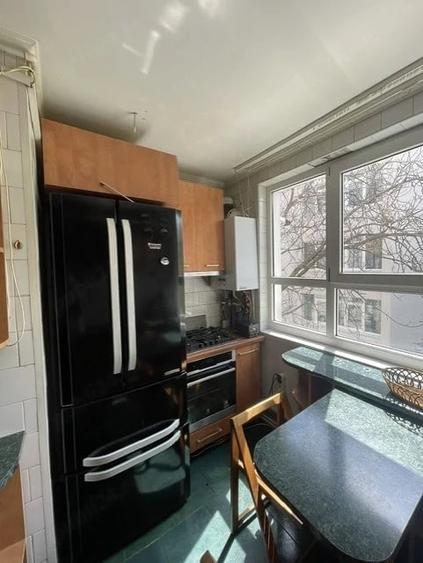Apartament cu 3 camere decomandat în Gorjului