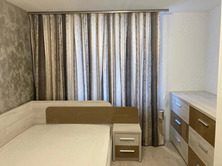 Apartament cu 3 camere decomandat, mobilat în Nufărul