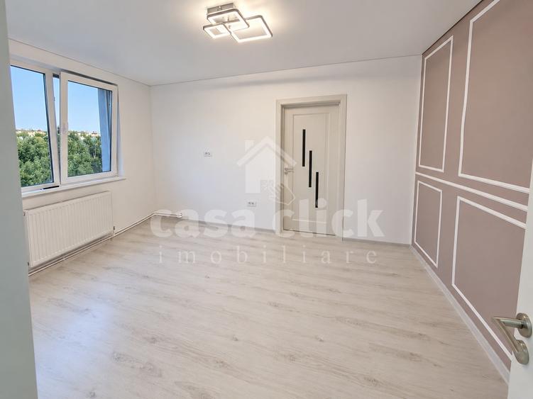 Apartament cu 3 camere decomandat în Micro 19