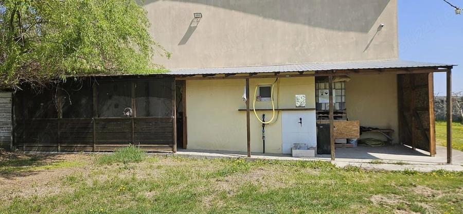 Teren de 11000 mp, în Drăgăești-Ungureni