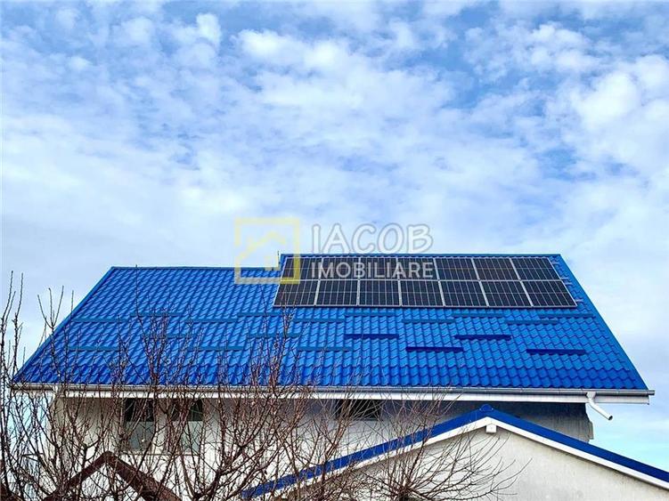 Casă individuală cu 6 camere cu Canalizare în 9 Mai