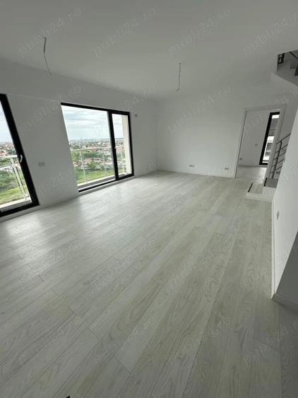Apartament cu 5 camere semidecomandat în Fundeni