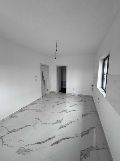 Casă cu 3 camere cu Teren 340 Mp în Lunca Cetățuii