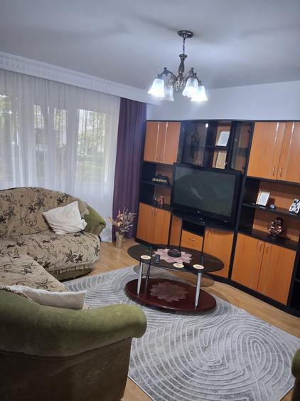 Apartament cu 2 camere semidecomandat în Mircea cel Bătrân