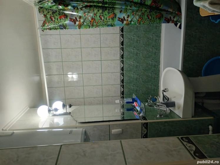 Apartament cu 3 camere decomandat în Autogară