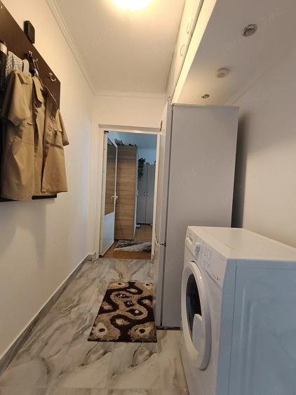 Apartament cu 2 camere semidecomandat în Micro 6