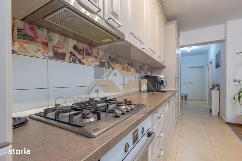 Apartament cu 3 camere decomandat în Sud