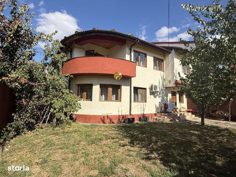 Casă cu 3 camere în Central
