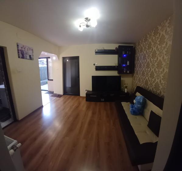 Casă cu 3 camere cu Canalizare în Lumina