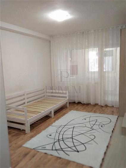 Garsonieră decomandată, mobilată în Lipovei