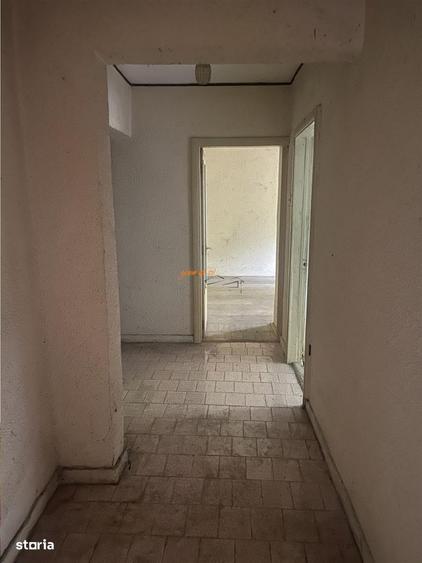 Apartament cu 3 camere decomandat în Brăilei