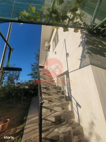 Spațiu comercial, de 166 mp, în Corbu