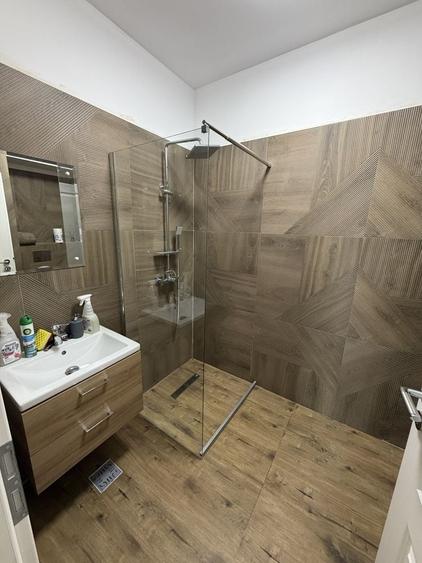 Apartament cu 2 camere decomandat în Calea Severinului
