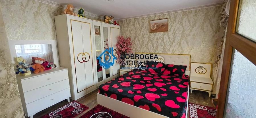 Casă cu 4 camere cu Teren 228 Mp în Păcii