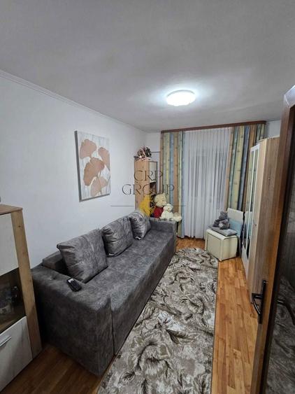 Apartament cu 3 camere, mobilat în Gară