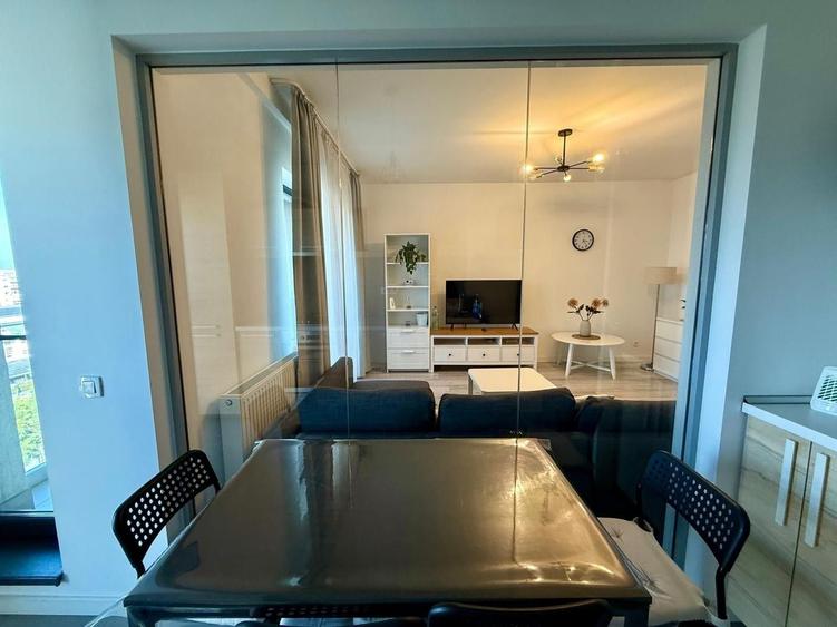 Apartament cu 2 camere, mobilat în Politehnica