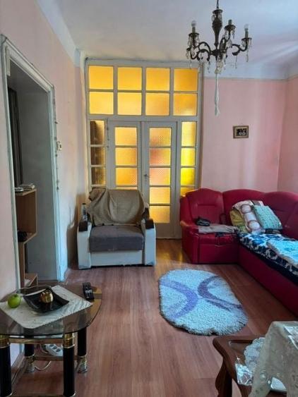 Casă individuală cu 3 camere cu Canalizare în Pârneava